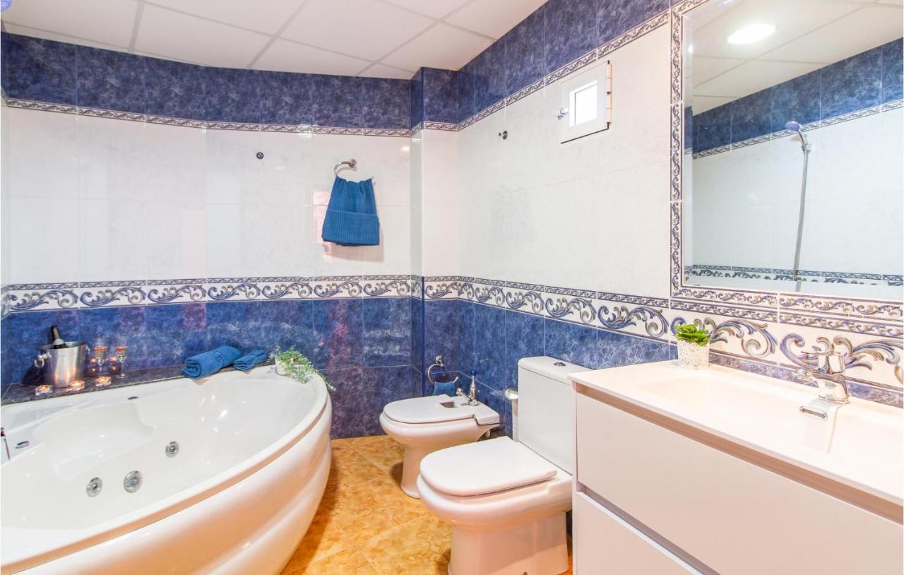 Cozy Apartment In Aguilas With Kitchen Zewnętrze zdjęcie